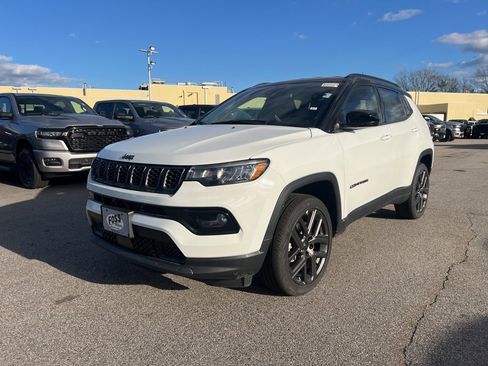 New 2026 Jeep Compass Limited image 3