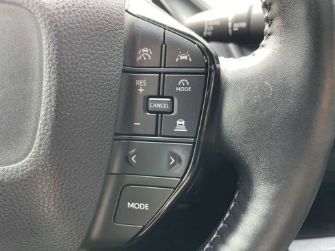 Used 2023 Toyota Prius XLE image 15