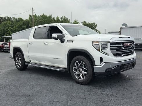 Used 2025 GMC Sierra 1500 SLT w/ SLT Premium Plus Package AWD/4WD image 7