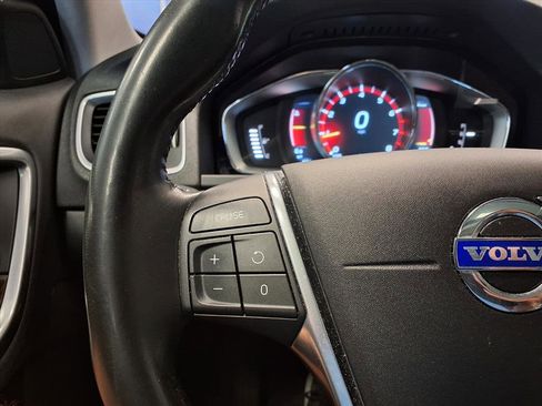 Used 2016 Volvo S60 T5 Premier w/ Climate Package image 30