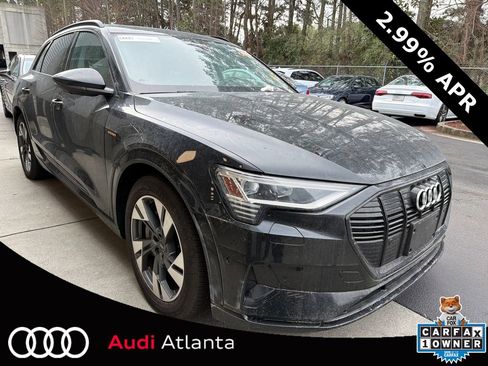 Used 2021 Audi e-tron Premium w/ Convenience Plus Package image 1