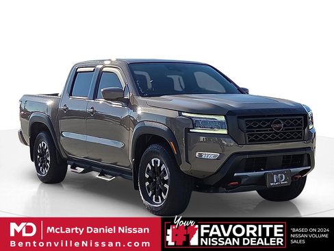 Used 2024 Nissan Frontier PRO-4X w/ Technology Package image 1