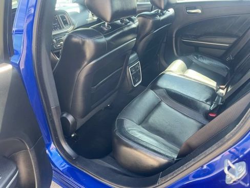 Used 2022 Dodge Charger SXT w/ Plus Group RWD image 27