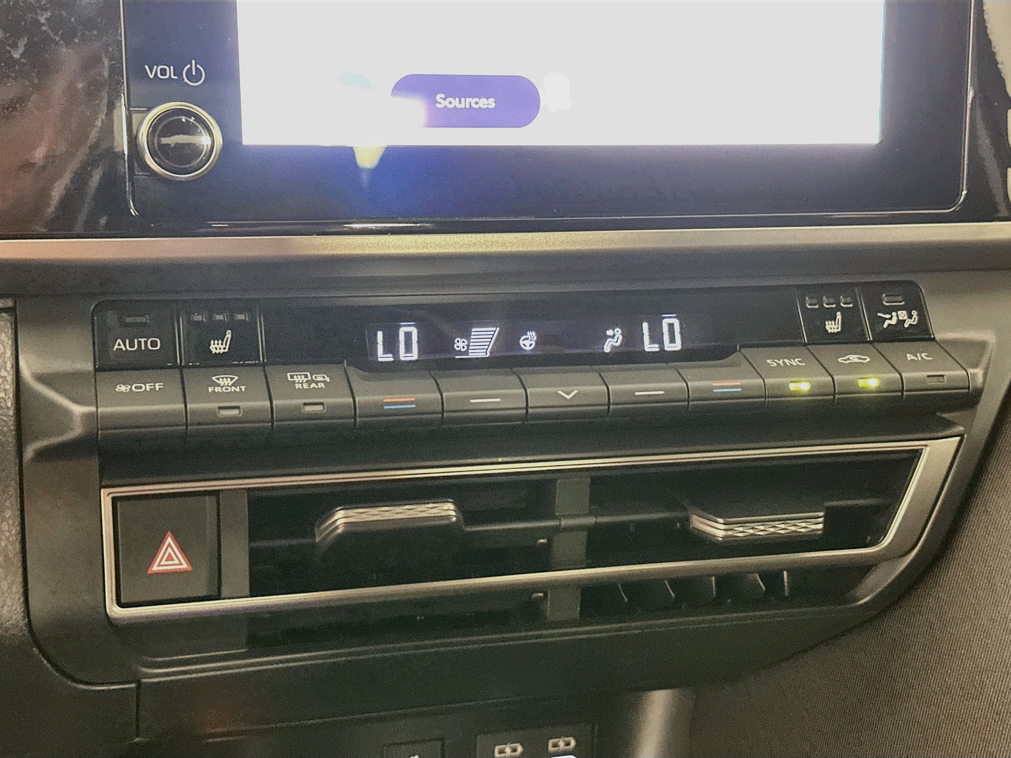 Used 2026 Toyota Camry LE w/ Convenience Package FWD image 23