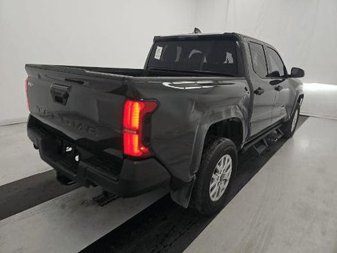 Used 2024 Toyota Tacoma SR image 4