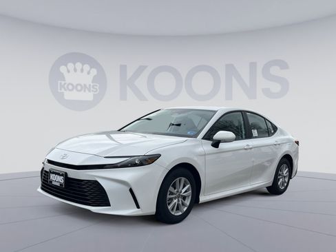 New 2026 Toyota Camry LE image 1