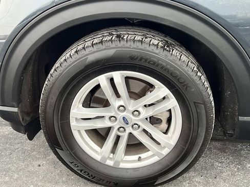 Certified 2023 Ford Explorer XLT w/ Equipment Group 202A image 10