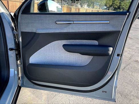 New 2026 Volvo EX30 Ultra w/ Climate Package image 30