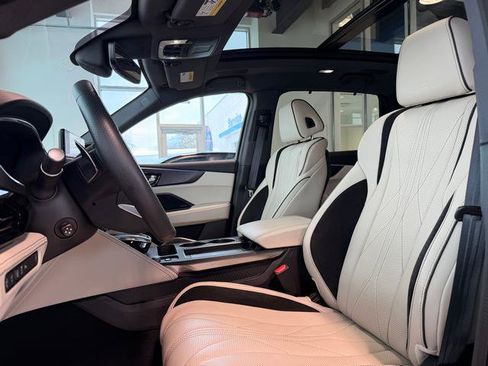 Used 2025 Acura MDX Type S image 12