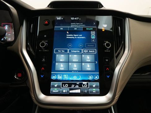 Used 2025 Subaru Outback Limited image 35