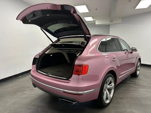 Used 2018 Bentley Bentayga image 61