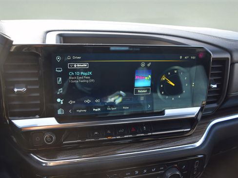 Used 2023 Chevrolet Silverado 1500 LT image 15