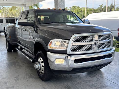 Used 2015 RAM 3500 Laramie image 12