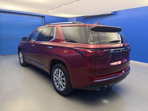 Used 2023 Chevrolet Traverse Premier w/ LPO, Floor Liner Package AWD/4WD image 5