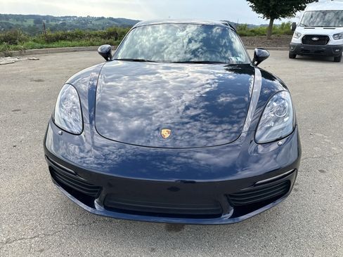 Used 2018 Porsche 718 Cayman RWD image 5