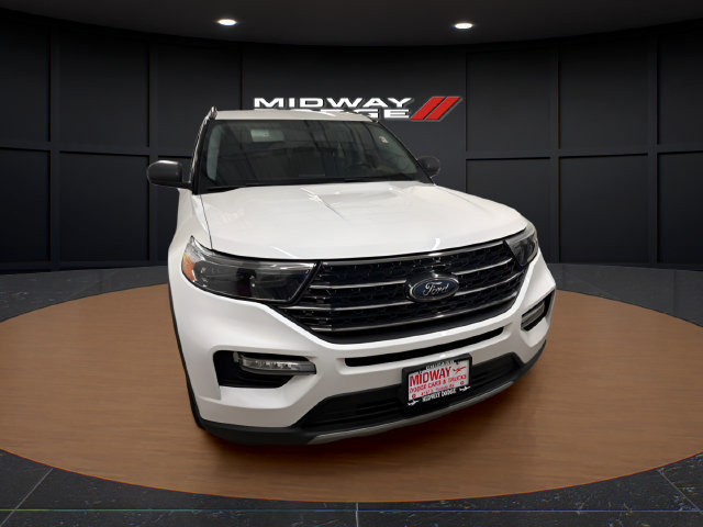 Used 2021 Ford Explorer XLT w/ Equipment Group 202A AWD/4WD image 5