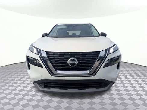 Used 2023 Nissan Rogue S image 8