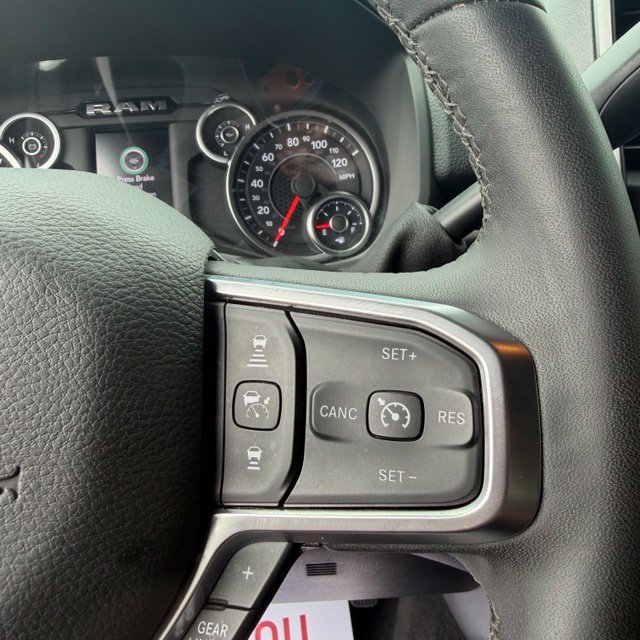 Used 2025 RAM 2500 Big Horn AWD/4WD image 12