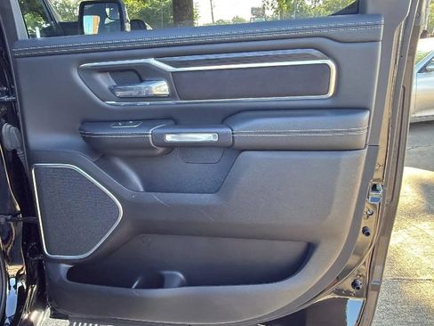 Used 2023 RAM 1500 Laramie AWD/4WD image 26