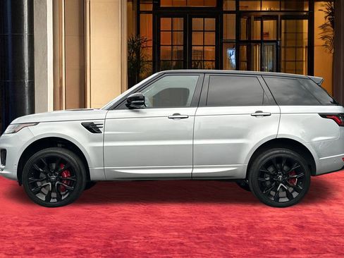 Used 2021 Land Rover Range Rover Sport HST image 3