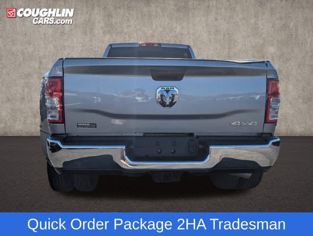Used 2024 RAM 3500 Tradesman w/ Chrome Appearance Group AWD/4WD image 7
