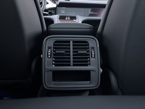 New 2026 Porsche Taycan GTS image 8