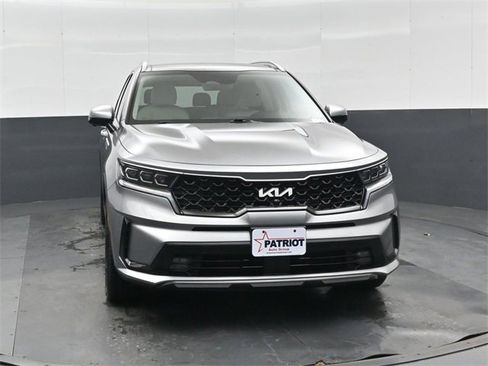 Used 2023 Kia Sorento SX Prestige image 10