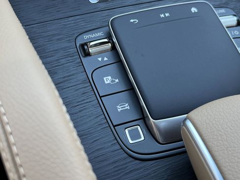 New 2026 Mercedes-Benz GLS 580 4MATIC image 41