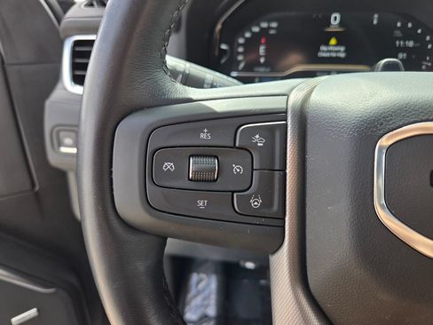 Used 2024 GMC Yukon Denali w/ Advanced Technology Package AWD/4WD image 32
