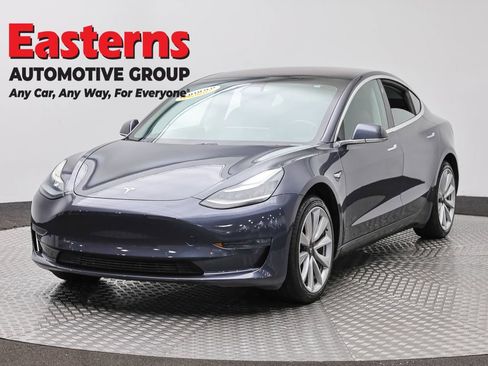 Used 2018 Tesla Model 3 Mid Range RWD image 1