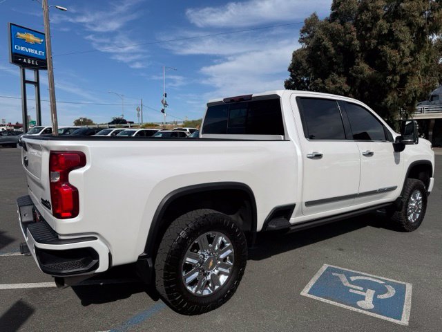 Used 2024 Chevrolet Silverado 3500 High Country w/ High Country Premium Package AWD/4WD image 9