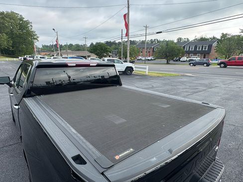 Used 2023 Chevrolet Silverado 1500 LTZ image 11