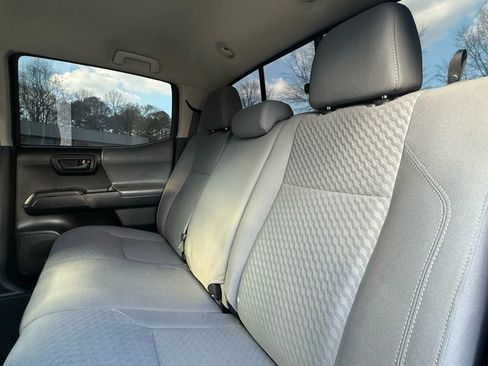 Used 2020 Toyota Tacoma SR image 19
