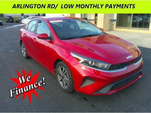 Used 2023 Kia Forte LXS image 1