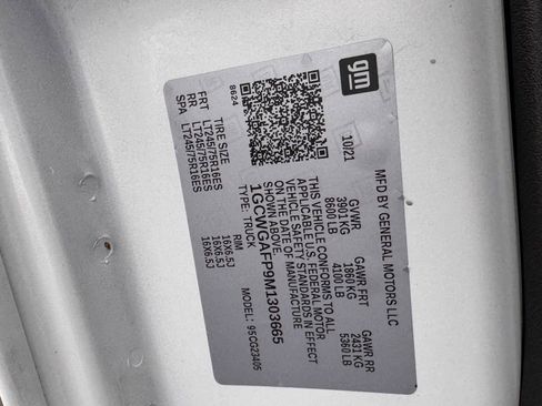 Used 2021 Chevrolet Express 2500 w/ Driver Convenience Package image 30