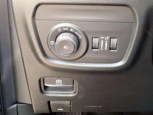 New 2026 Jeep Grand Cherokee L Limited AWD/4WD image 16