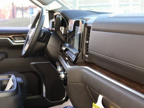 New 2026 GMC Sierra 1500 Elevation w/ LPO, Elevation Black Package image 10