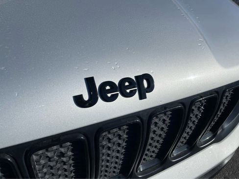 Used 2021 Jeep Renegade Sport image 8