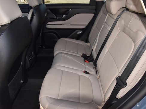 New 2026 Lincoln Corsair Reserve image 14