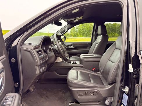 Used 2024 Chevrolet Tahoe LT AWD/4WD image 2