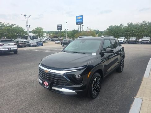New 2026 Chevrolet TrailBlazer LT w/ Convenience Package AWD/4WD image 6