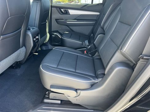 New 2026 Buick Enclave Preferred image 17