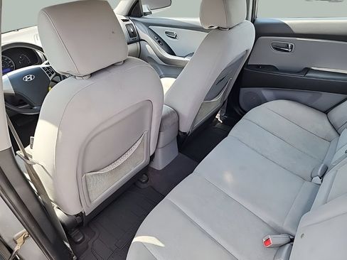 Used 2010 Hyundai Elantra GLS FWD image 15