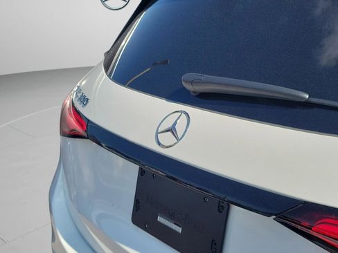 Certified 2025 Mercedes-Benz GLC 300 image 26