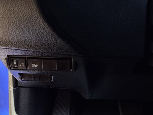 Certified 2024 Toyota Corolla Cross XLE FWD image 15