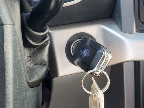 Used 2022 Ford F150 XLT image 38