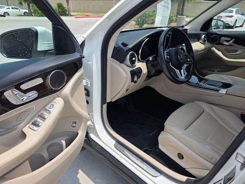 Certified 2022 Mercedes-Benz GLC 300 image 11