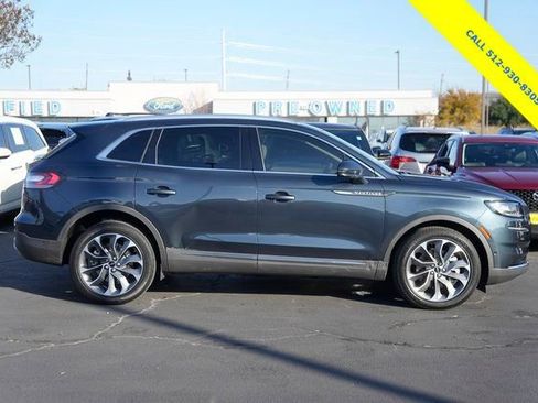 Used 2023 Lincoln Nautilus Reserve w/ Equipment Group 201A image 5