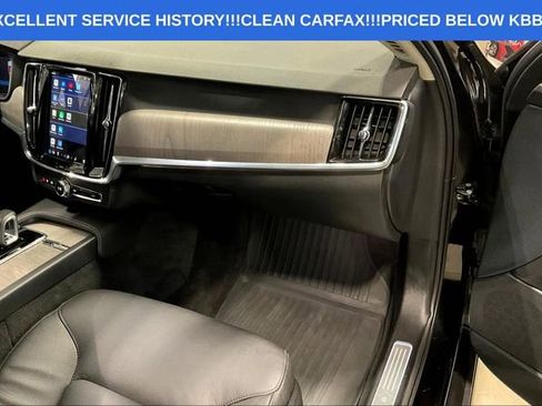 Used 2022 Volvo V90 B6 Cross Country image 16