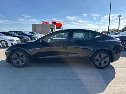 Used 2022 Tesla Model 3 image 6